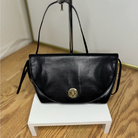 Fendi Handbags - Fendi leather bag clutch